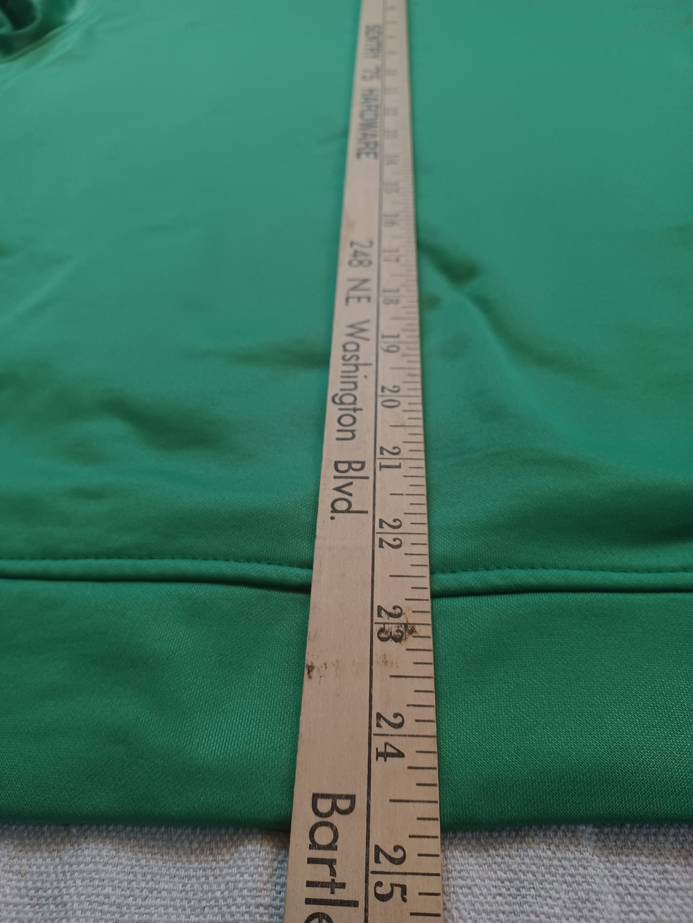 Gen2 Oregon Ducks Green Hoodie with Yellow Logo Youth Size XL (18-20) - Picture 5 of 8